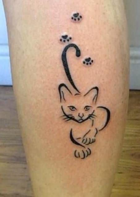 Hình xăm mèo mini trên chân với phong cách đơn giản, blackwork, ảnh độ phân giải HD.